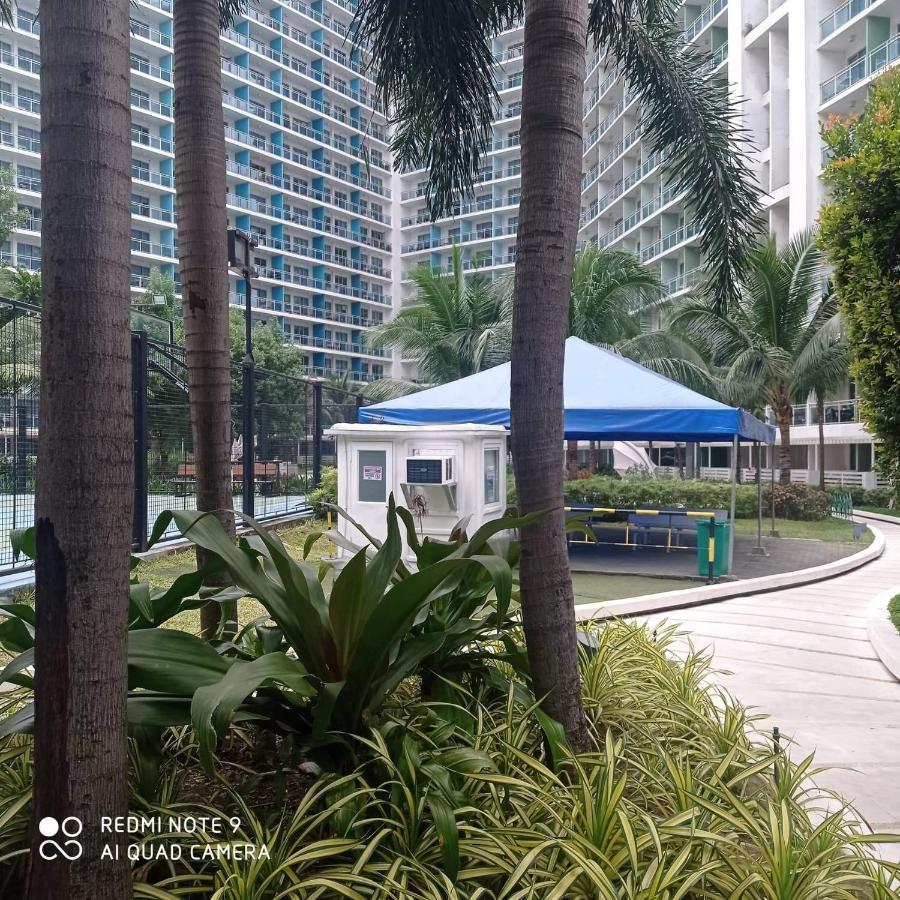 Azure Urban Resort Maui Tower Manila Exterior photo